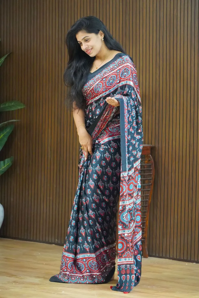 pixel_studio_20260618_06424478.webp