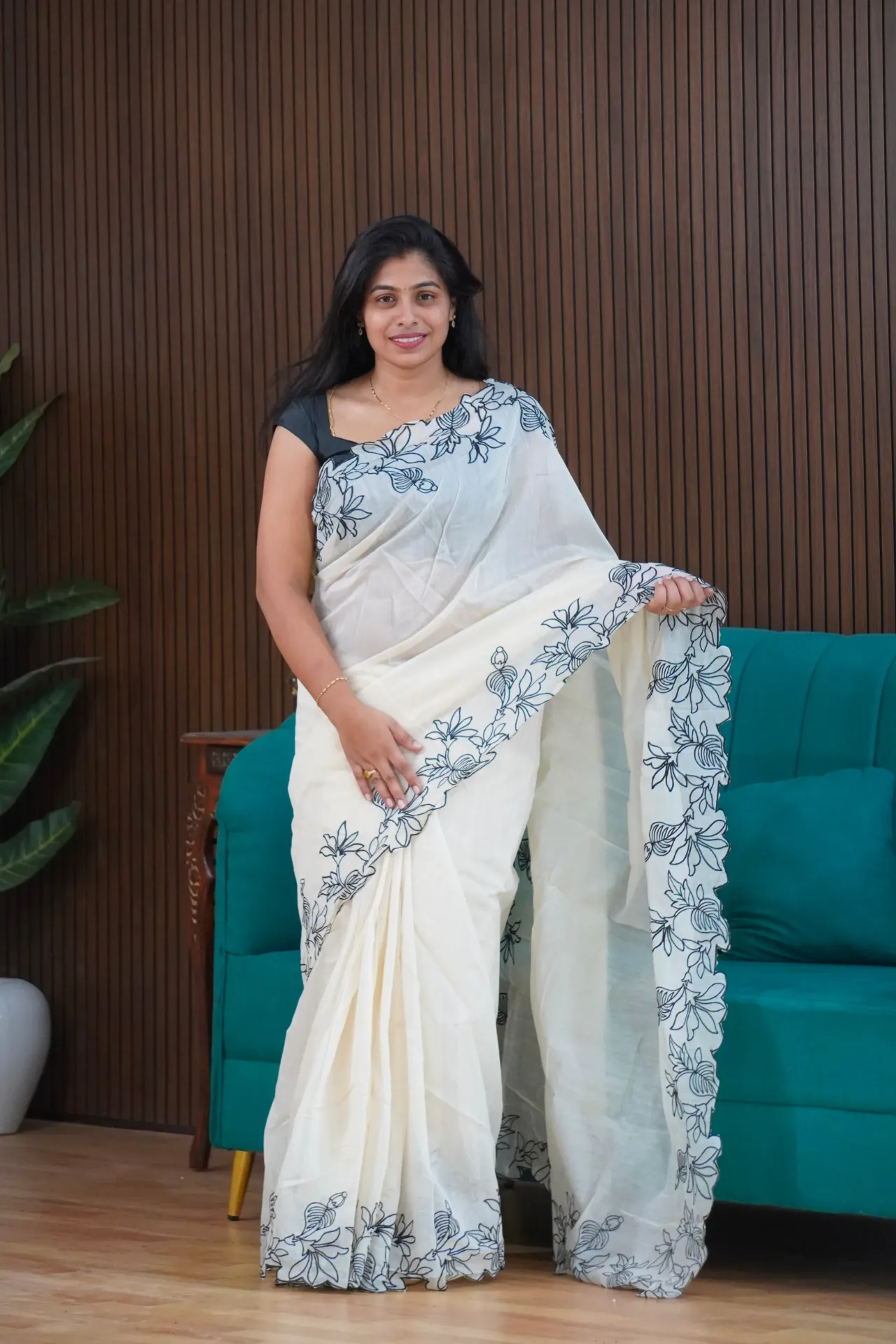 Premium Chanderi Cotton Saree with Black Thread Work and Scalp Border