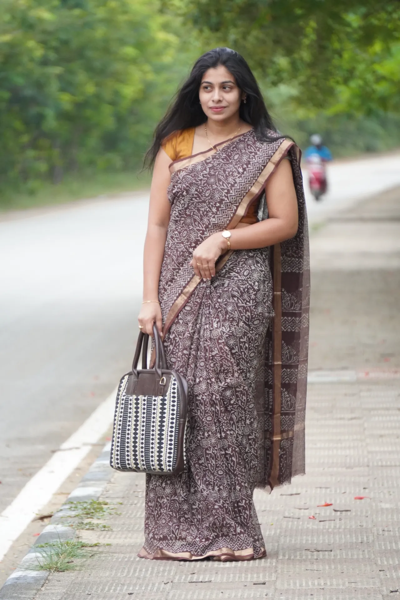 Meroon cotton kota with small bagru print