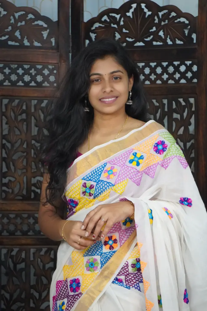 Handcrafted Lambani Embroidery Work Saree (Unstitched, No)