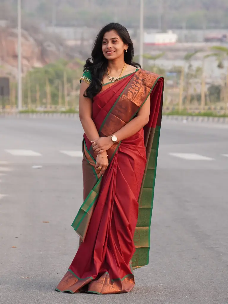 Kubera Korvai Elite Maroon & Green Bridal Silk Saree | Lightweight Rapier Design | Rich Pallu (Unstitched, No)