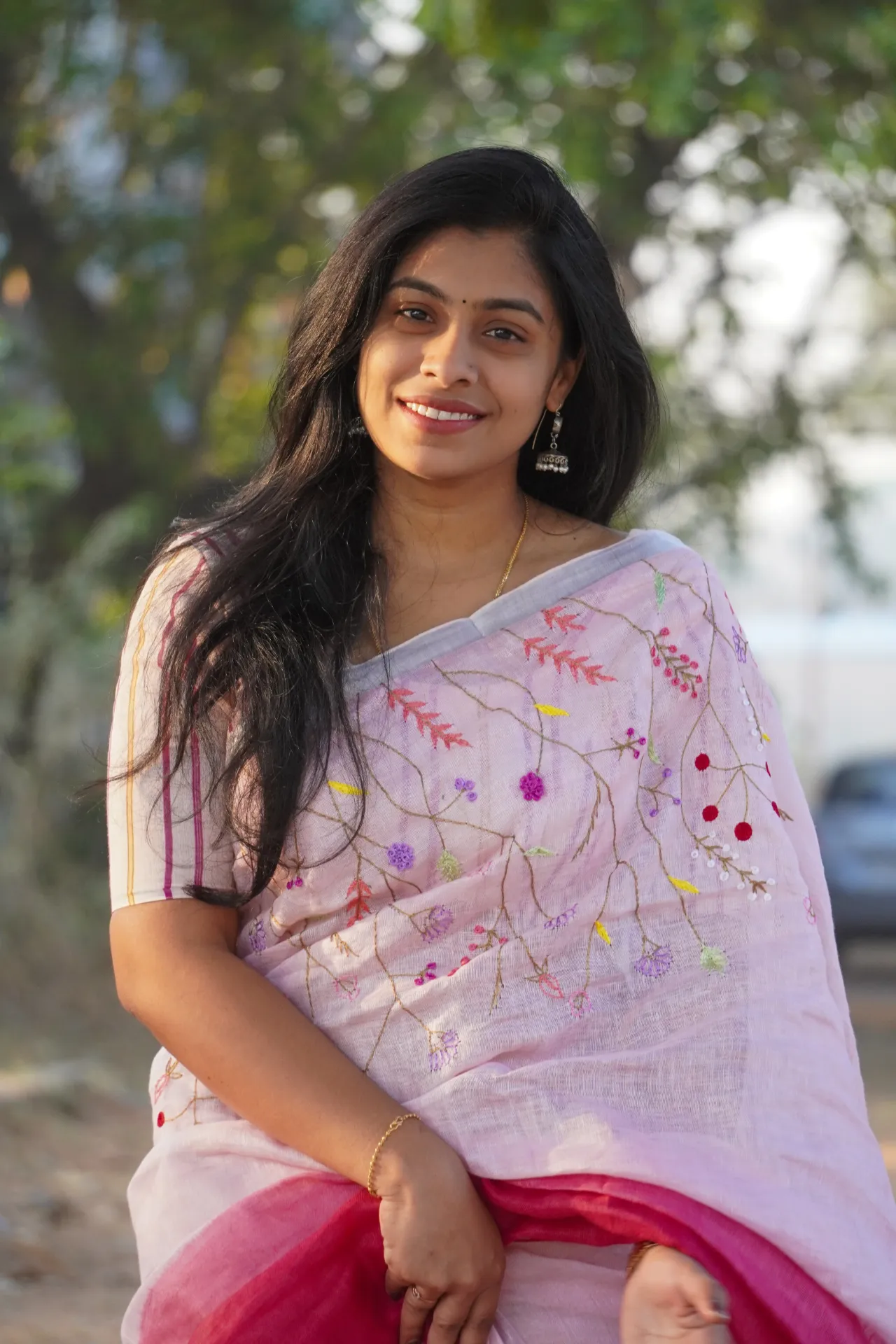 Dual Shade Pink Linen Cotton Saree with All-Over Embroidery | Elegant Designer Saree