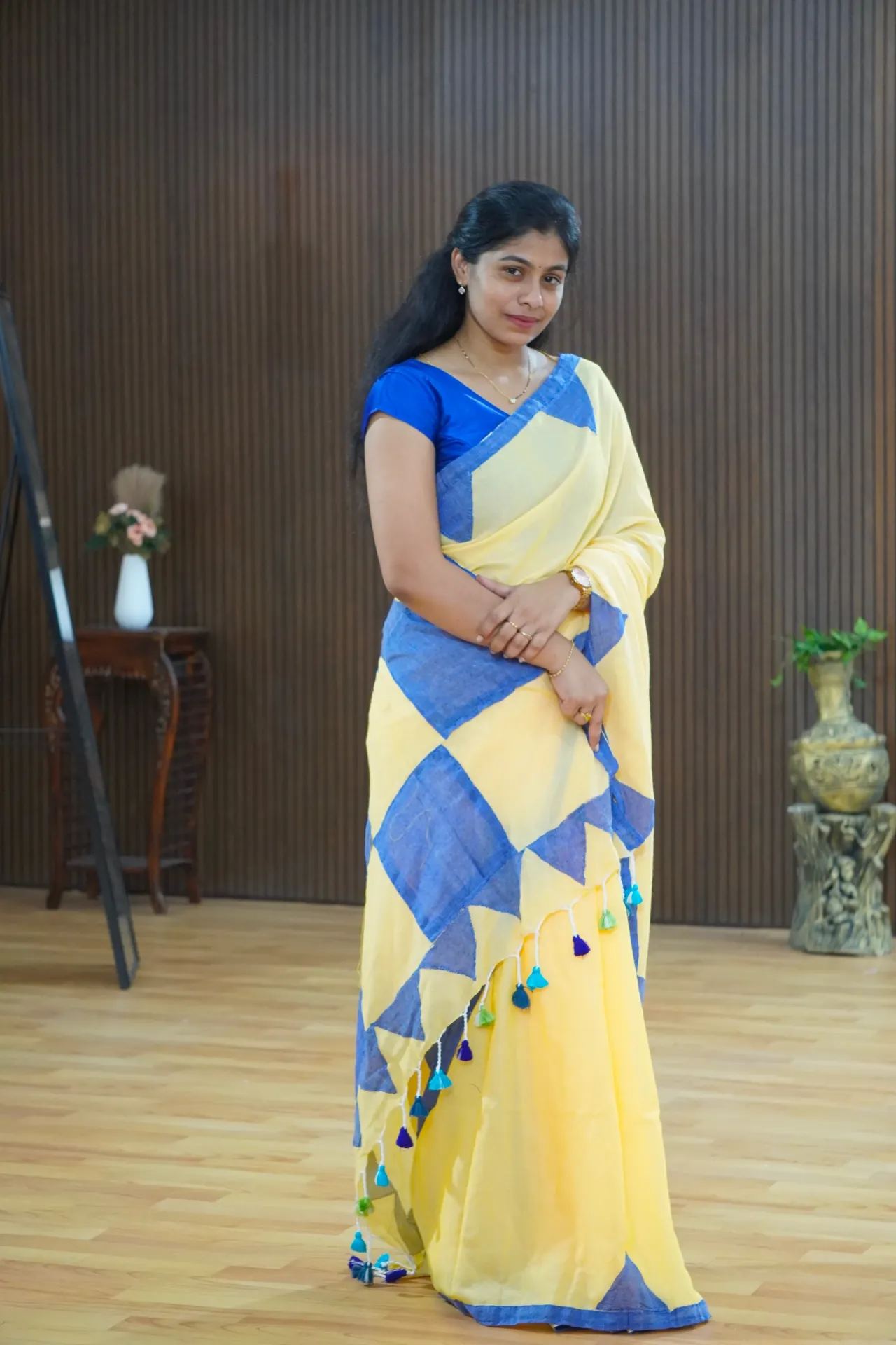 Khadi cotton with applique temple border