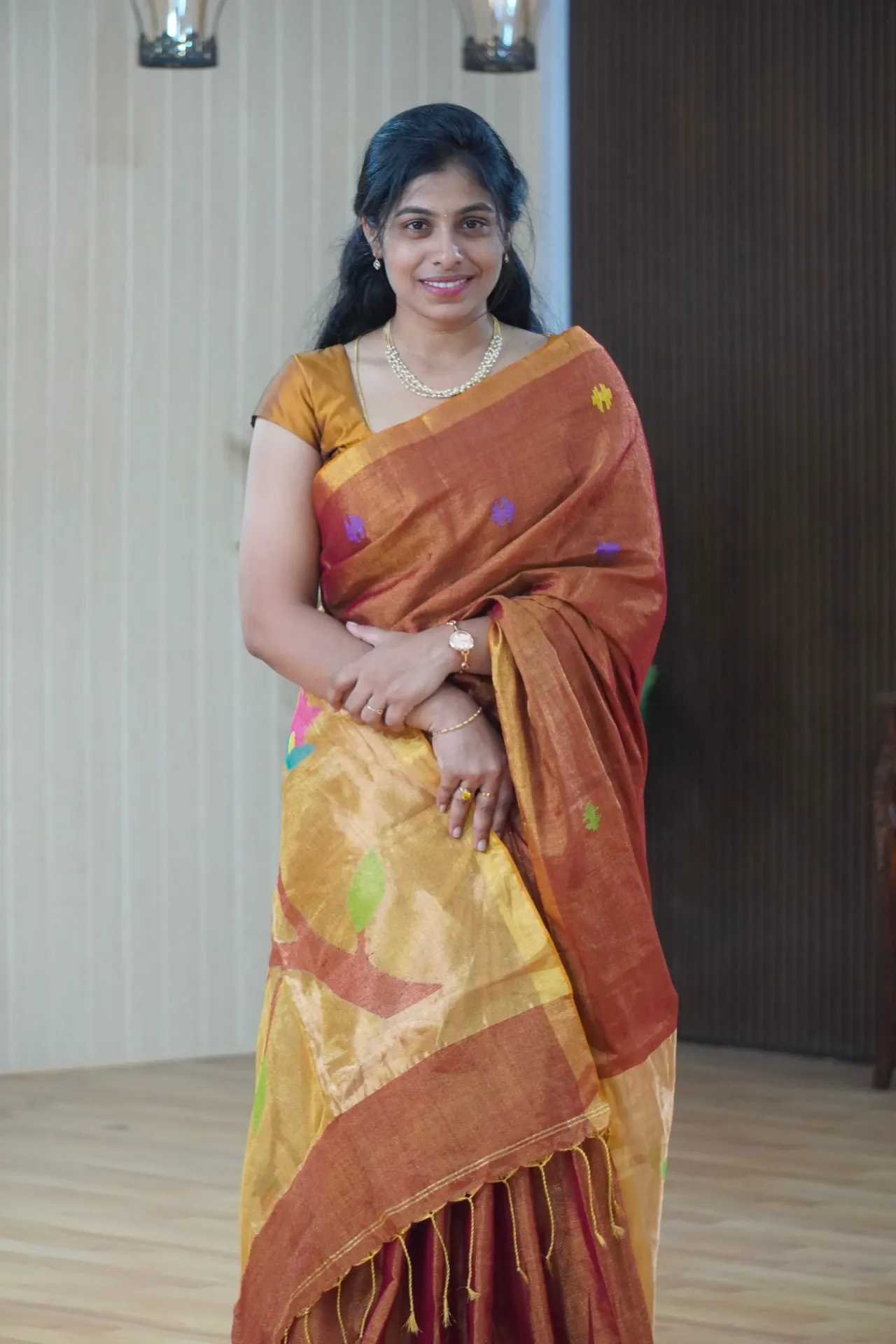 [FFF86] Tissue Paithani saree — traditional motifs, golden zari border